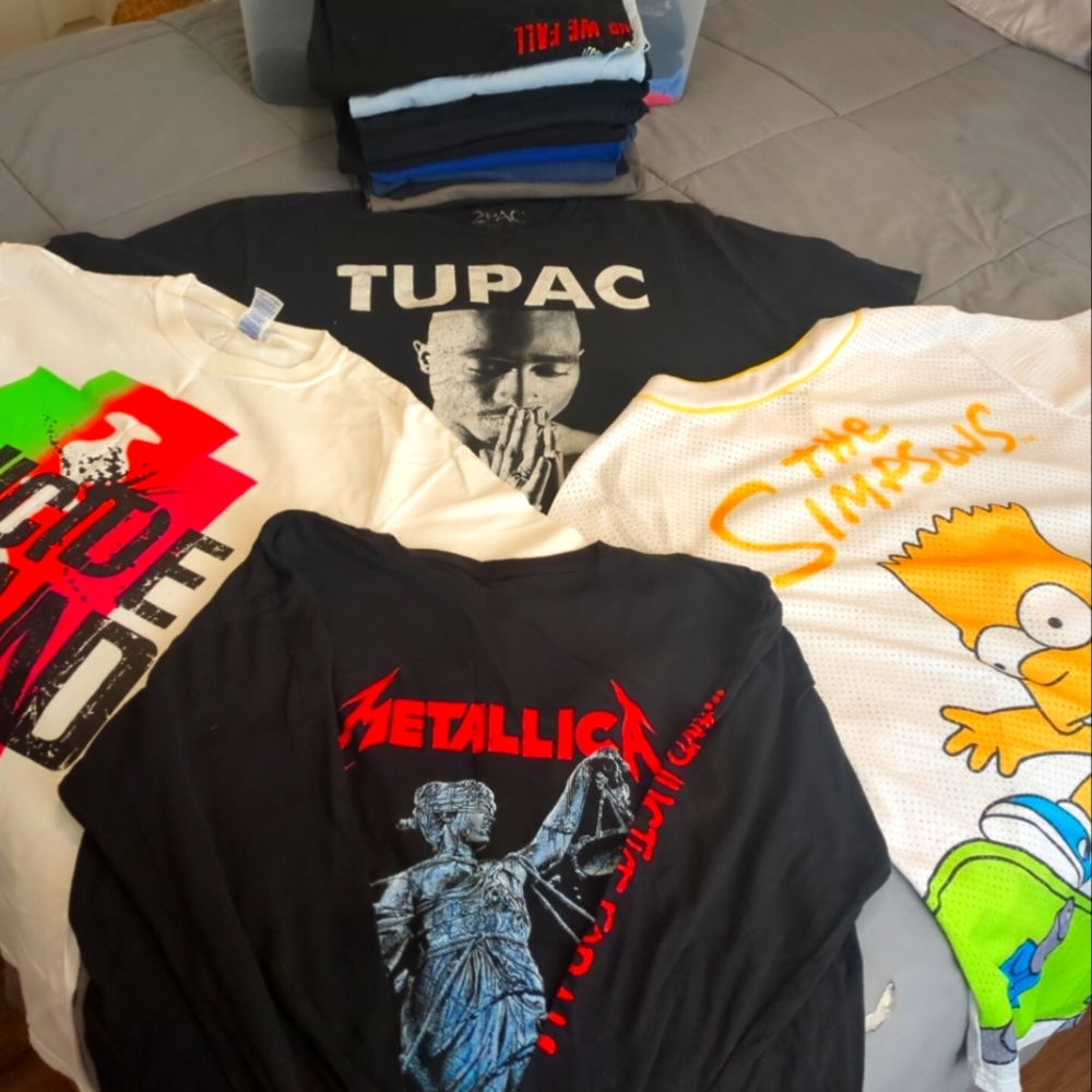 Mens/Womens Vintage Graphic T-shirt Lot,